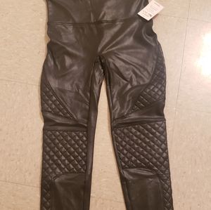 Spanx quilted faux leggings size M